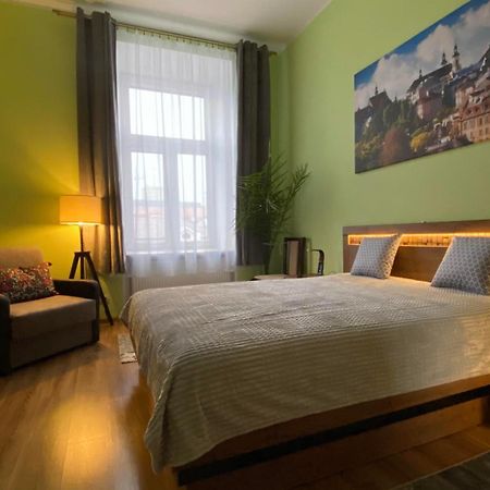 Lublinbnb - Exclusive Family Apartment ------ In The Heart Of Lublin -------------------------------- Bedroom & Living Room & Kitchen Екстериор снимка