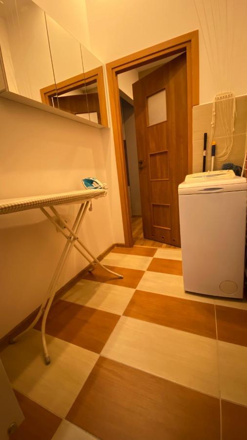 Lublinbnb - Exclusive Family Apartment ------ In The Heart Of Lublin -------------------------------- Bedroom & Living Room & Kitchen Екстериор снимка