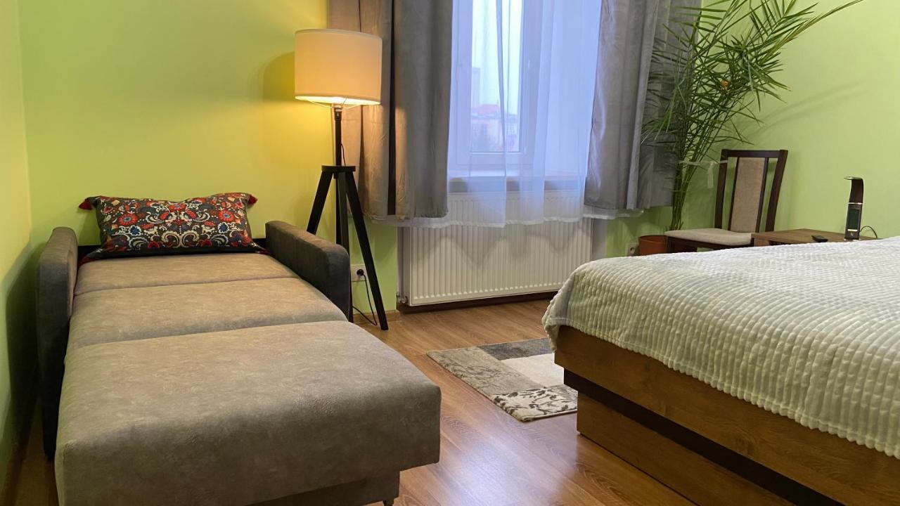 Lublinbnb - Exclusive Family Apartment ------ In The Heart Of Lublin -------------------------------- Bedroom & Living Room & Kitchen Екстериор снимка