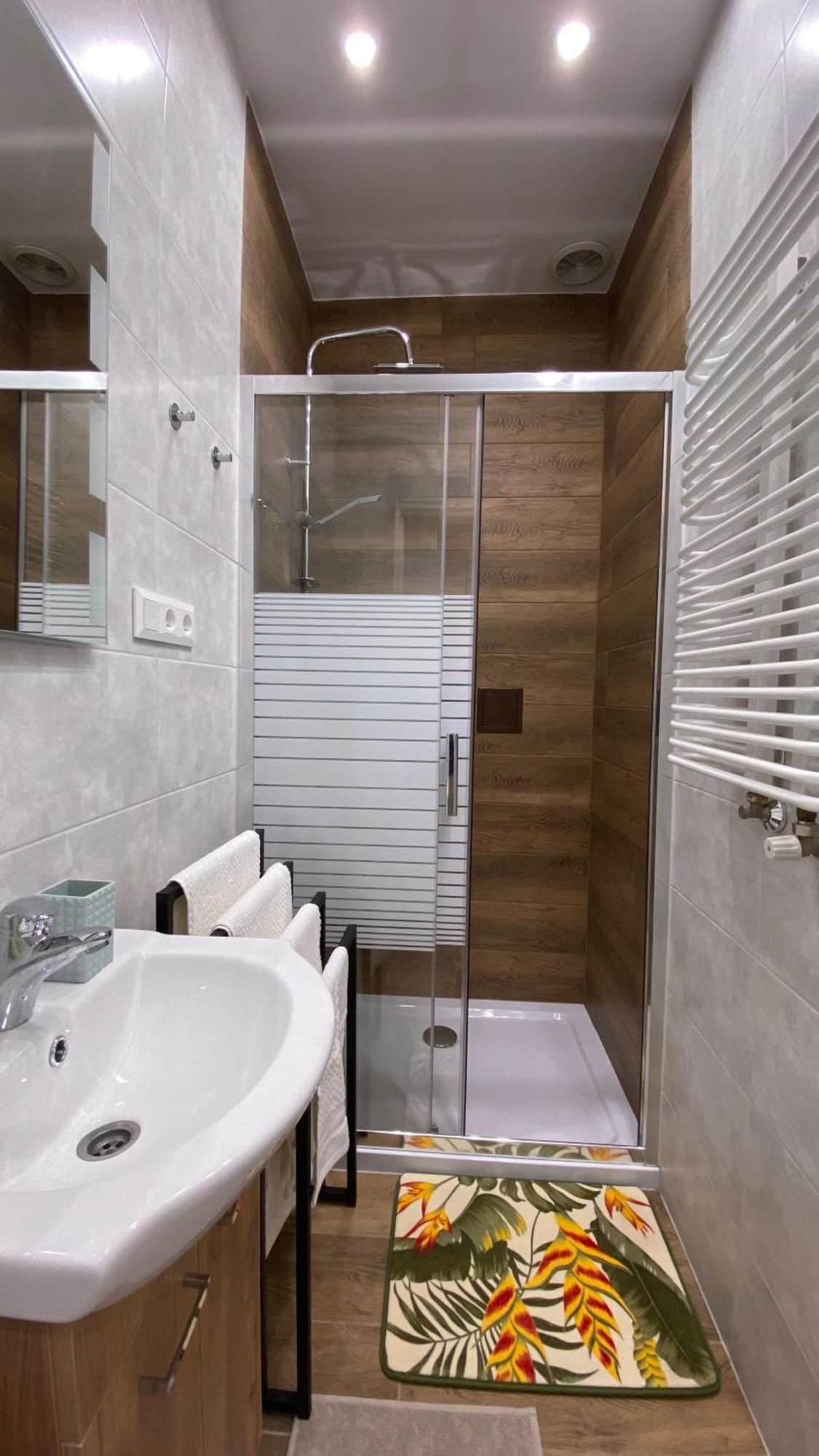 Lublinbnb - Exclusive Family Apartment ------ In The Heart Of Lublin -------------------------------- Bedroom & Living Room & Kitchen Екстериор снимка